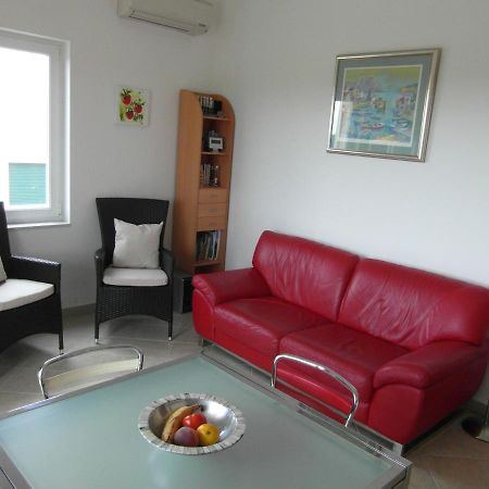 Bentley - Sea-View - 2 Bedroom Apartment Premantura Εξωτερικό φωτογραφία