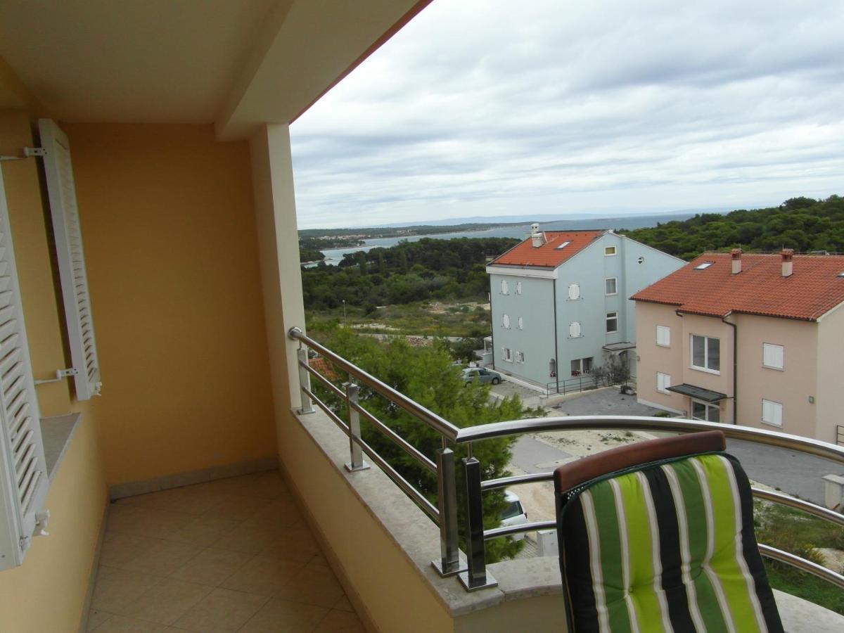 Bentley - Sea-View - 2 Bedroom Apartment Premantura Εξωτερικό φωτογραφία