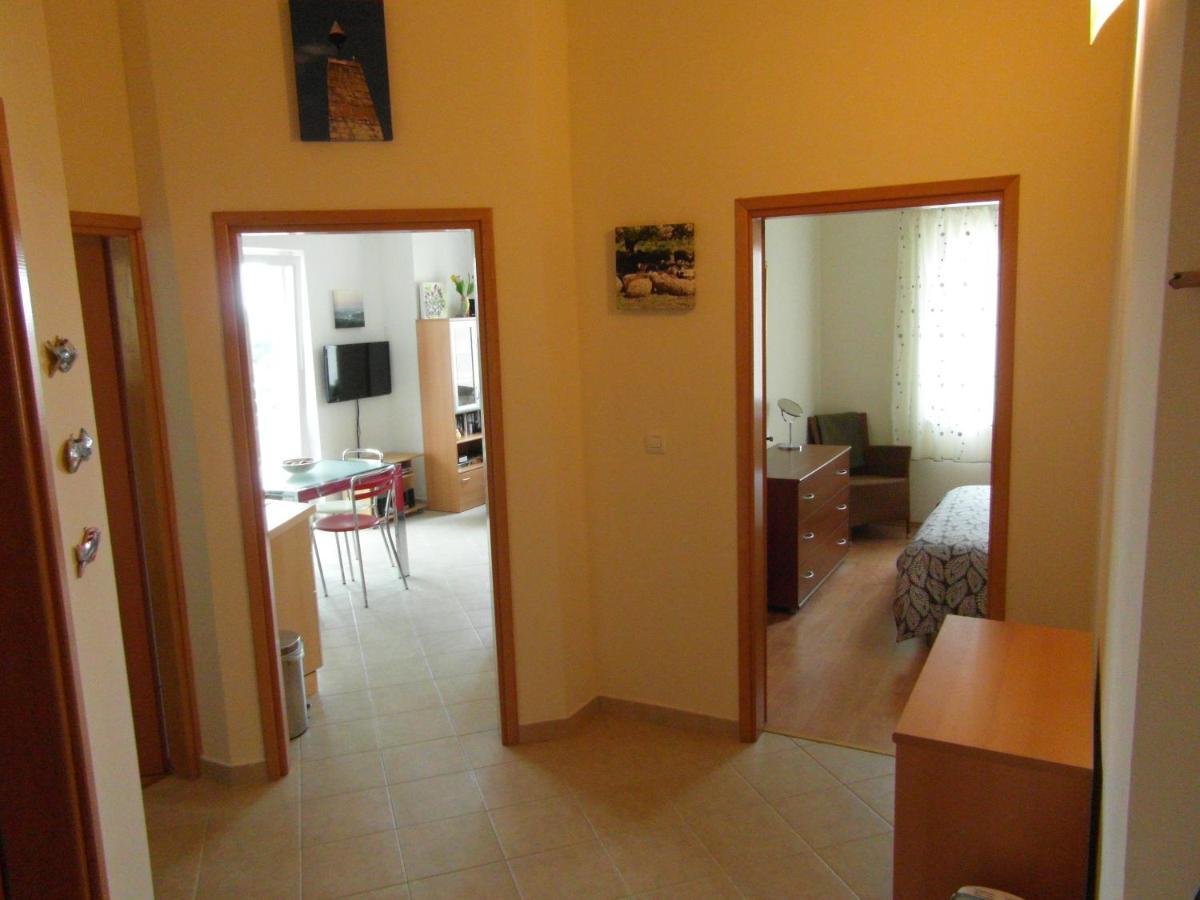 Bentley - Sea-View - 2 Bedroom Apartment Premantura Εξωτερικό φωτογραφία