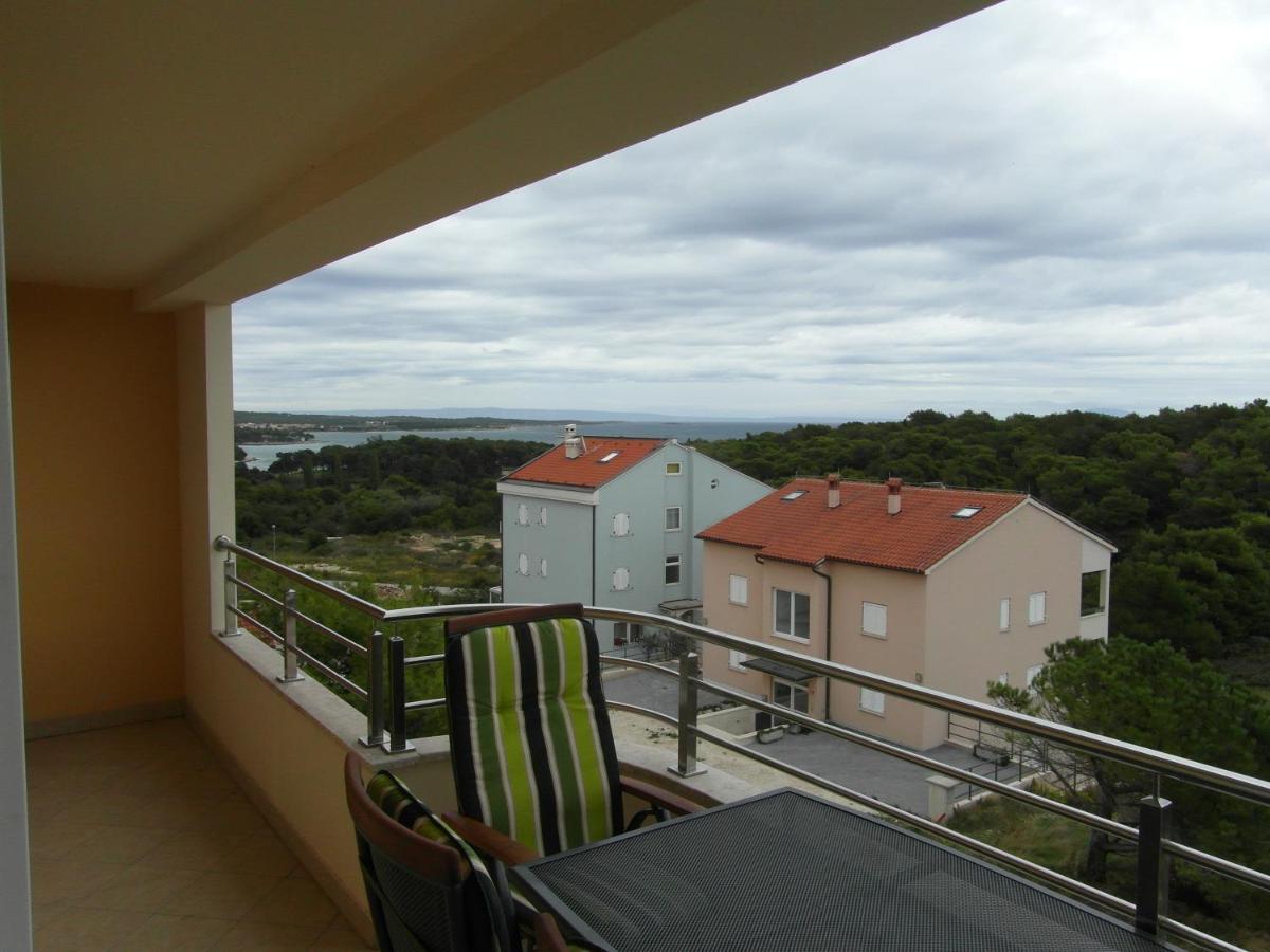 Bentley - Sea-View - 2 Bedroom Apartment Premantura Εξωτερικό φωτογραφία